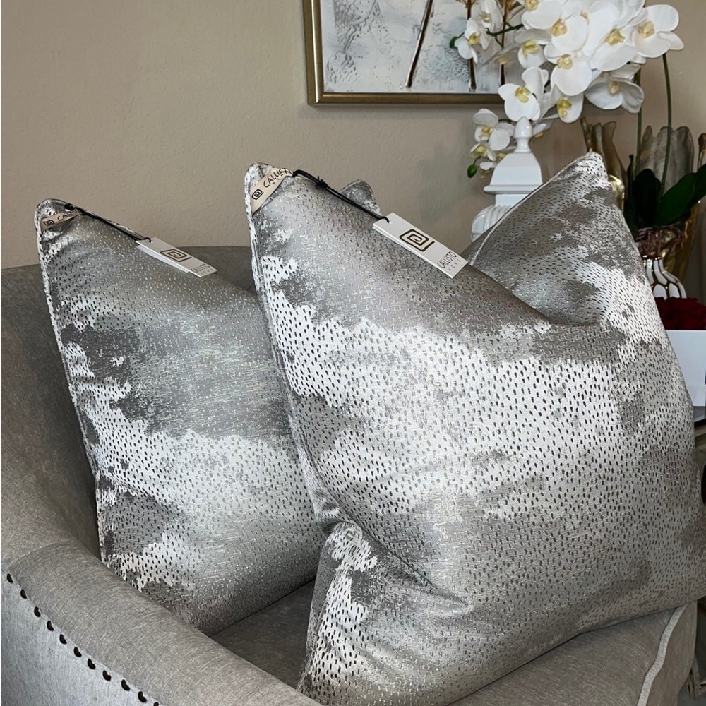 1-NWT CALLISTO HOME DECORATIVE PILLOW (Please read description for details) - Picture 6 of 13